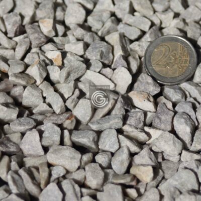 Découvrez notre Gravier Grès quartzite - Blanc gris 6/10 mm